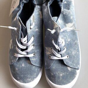 NWT Women’s Blue Canvas Scrunch Back Slip On Sneakers Shoes Size XL 9-10